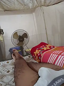 DIRTY_SMEGMA_DICK_4_PIGS élő XXX-chatje