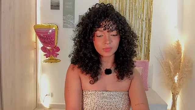 mariam_hill élő XXX-chatje