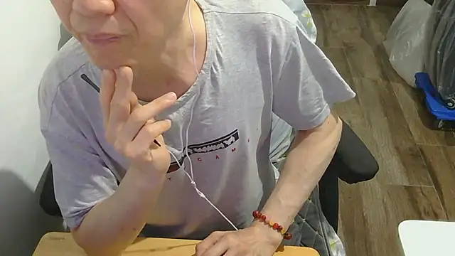 felixlau18's Live XXX Chat