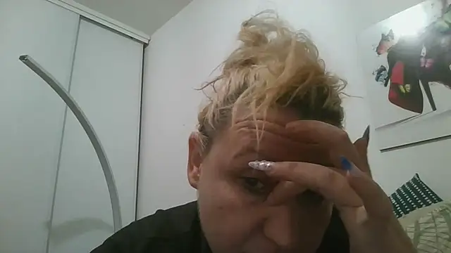 Bakala93Du34000's Live XXX Chat