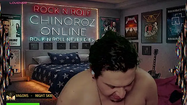 Show modela chino_roz na web-kameri