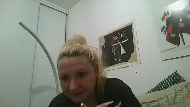 Bakala93Du34000's Live XXX Chat