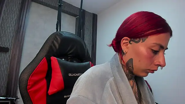 selene_red_'s Live XXX Chat