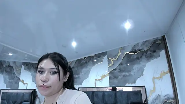 SusanVilla's Live XXX Chat