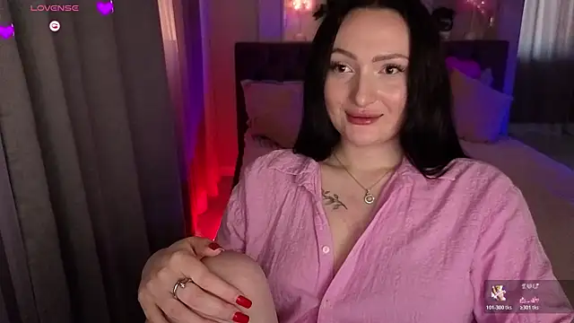 MizLouLou Adlı Modelin Canlı XXX Sohbeti