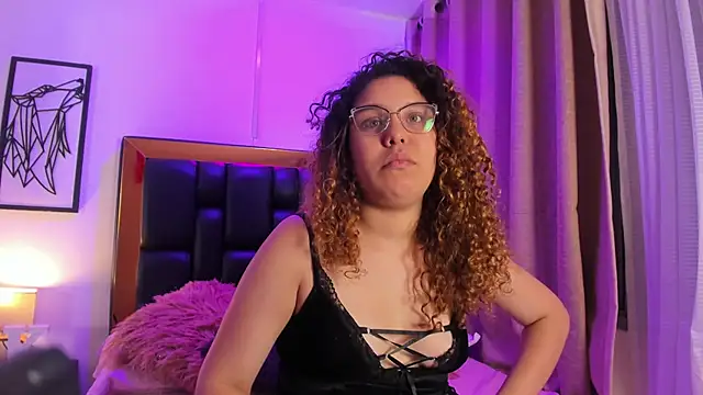 Czat XXX na żywo – AllisonAdams_