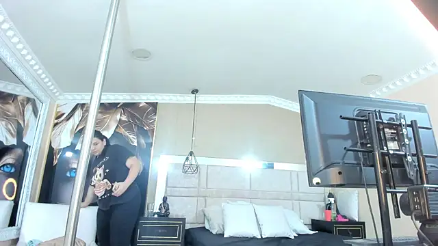 dafne_and_erick_'s Webcam Show