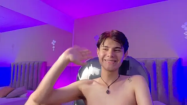 Derek_Sinn's Live XXX Chat