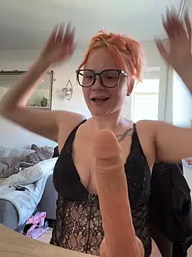 Fiebie_licious_ Webcam-Show