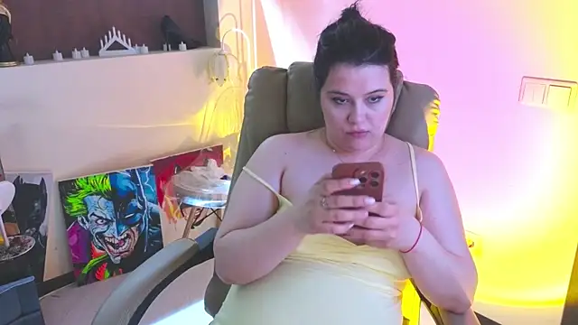 Chatroom XXX en direct de Malika_uAngel