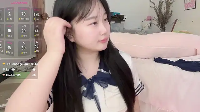 Rain_mm's Live XXX Chat