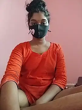 Urmi-2's Webcam Show