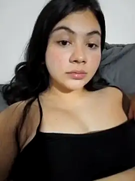 nefera03's Live XXX Chat