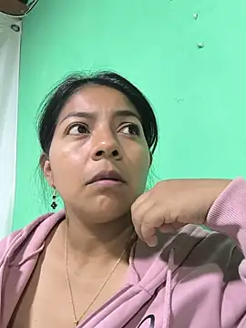 Tamaraxxx_hot élő XXX-chatje