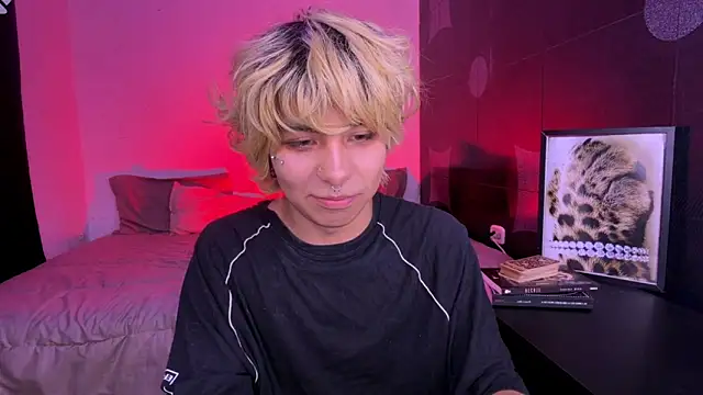 Aronn_44 Show Webcam