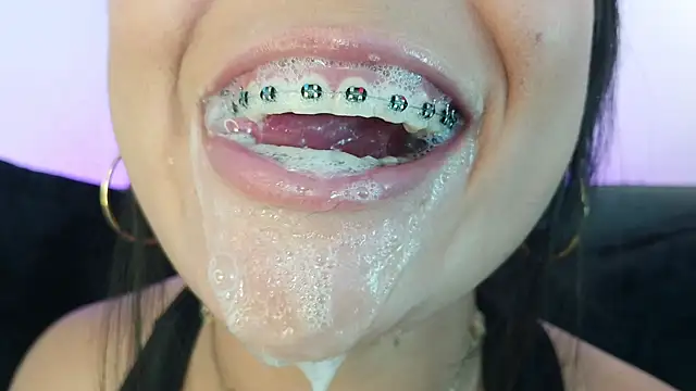 Živý XXX chat mia_roux1