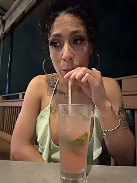 Chat XXX ao vivo de FerrariFrench