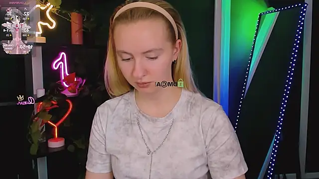 mila_glow1: απευθείας συνομιλία ΧΧΧ