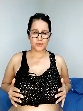 keilymadam's Live XXX Chat