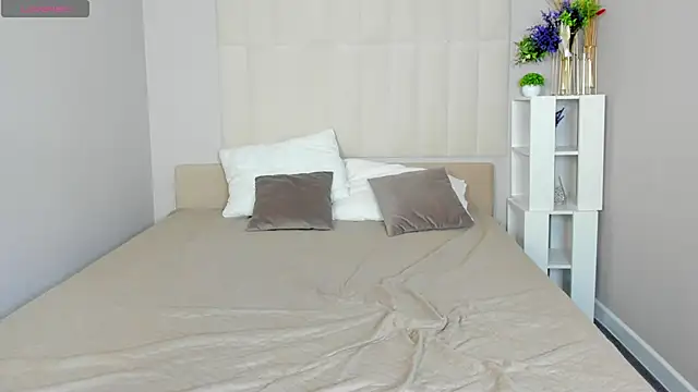 ZahabaGift Adlı Modelin Canlı XXX Sohbeti