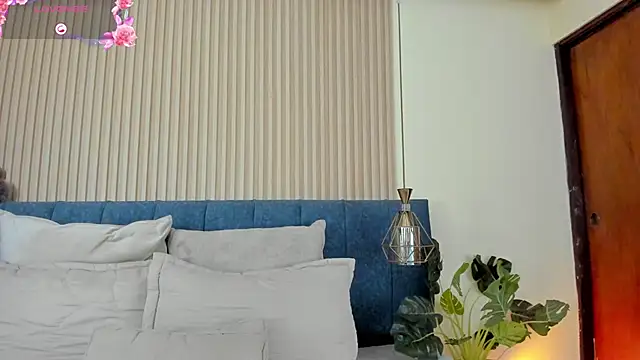 kathecute__'s Live XXX Chat