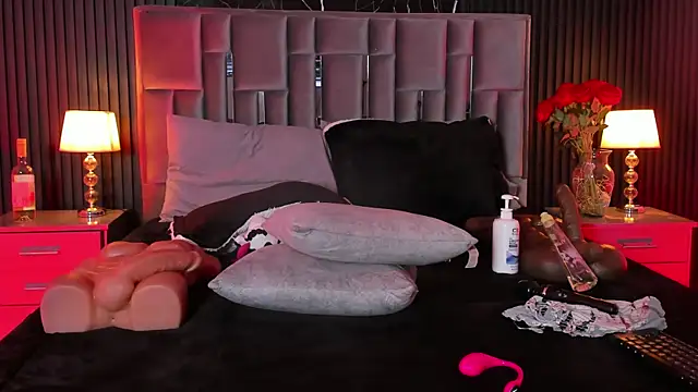 Bigsexxyass' Live XXX Chat