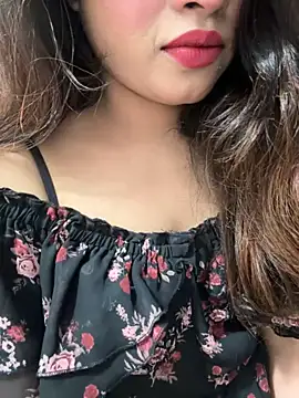 riya_sharma11n Webbikameraesitys