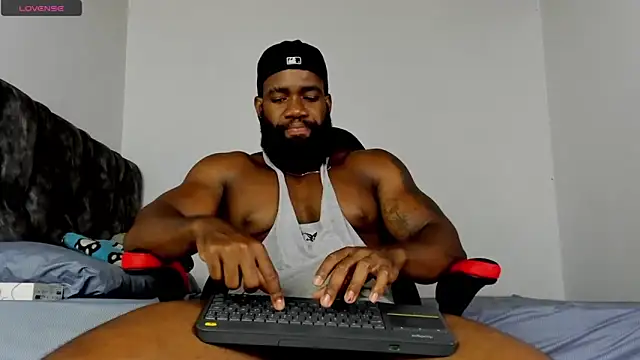 Chat +18 de james_musclebbc ao vivo