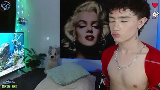 maxiy_001's Webcam Show