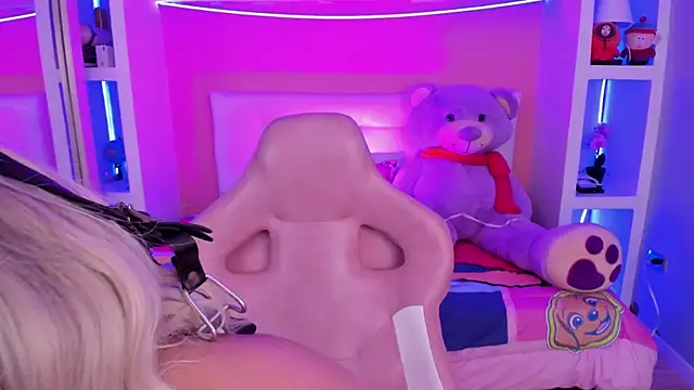 miss___megan Adlı Modelin Canlı XXX Sohbeti