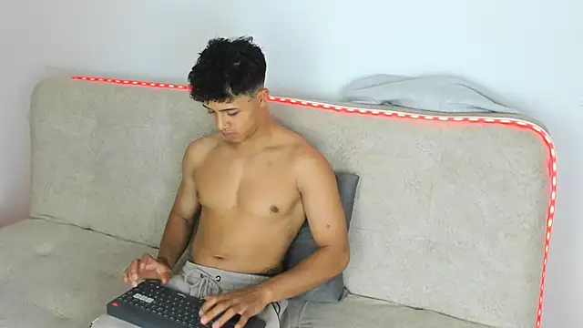 _Alex_Colton 现场XXX聊天