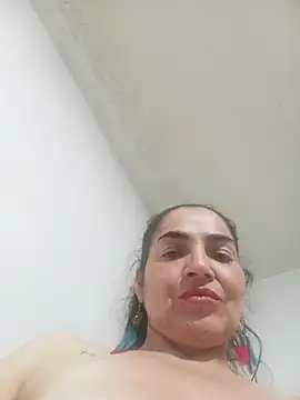 MaryRoze_ Chat XXX in diretta