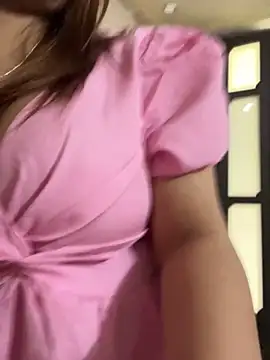 Liness101's Webcam Show
