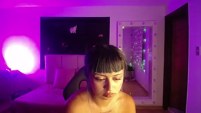 _ceeleste_cute_ Adlı Modelin Canlı XXX Sohbeti