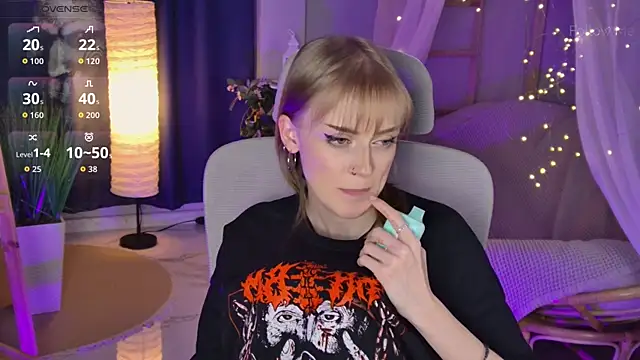 Chat +18 de KiraMontoya ao vivo