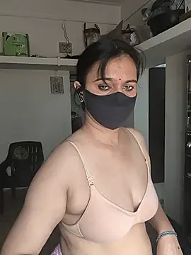 HeartlessGirl Webcamshow