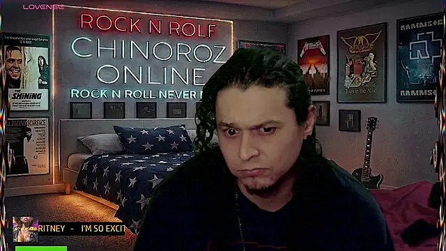 Czat XXX na żywo – chino_roz