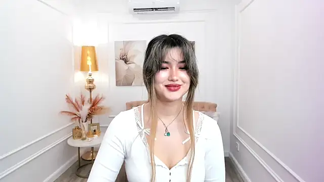 AnneTLi Chat XXX in diretta