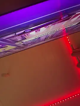 Chat +18 de luludolll ao vivo