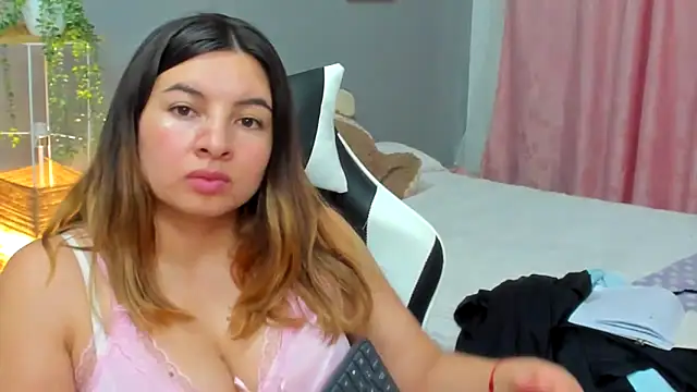 Chat XXX Live __Emma__11__Lecat_