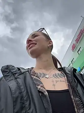 Czat XXX na żywo – Charming_Ritta