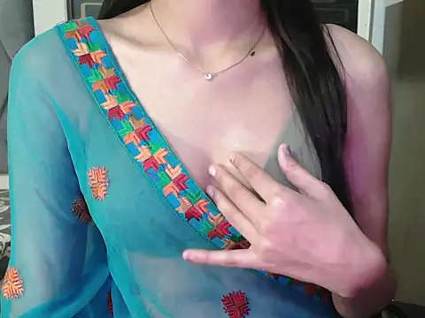 Simreet_22 Chat XXX in diretta