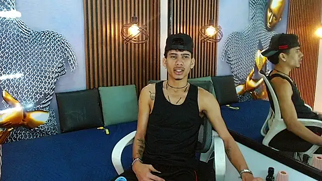 Skinny_cute_Alyer 在線直播表演