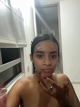 Laura_fernandezII Adlı Modelin Canlı XXX Sohbeti