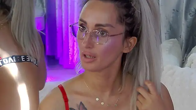 IsabelleEthan live XXX chat
