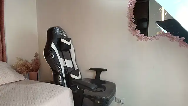 Chat +18 de Katty_Sun ao vivo