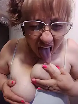 Chat +18 de nicoltatiana_ ao vivo