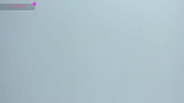 MissCurvyTopのライブXXXチャット