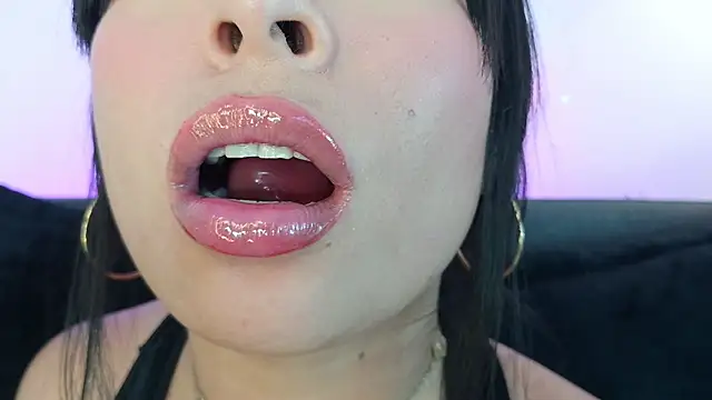Živý XXX chat mia_roux1