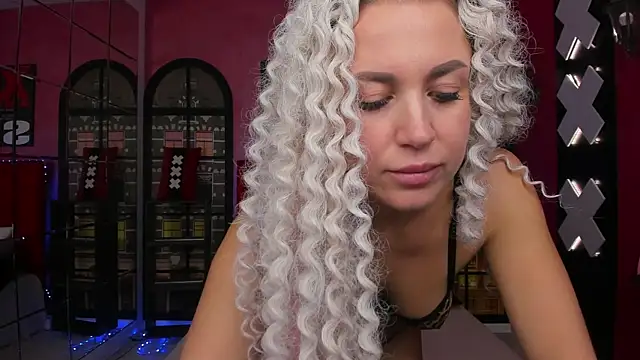 Chat XXX Live Fire__Dancer